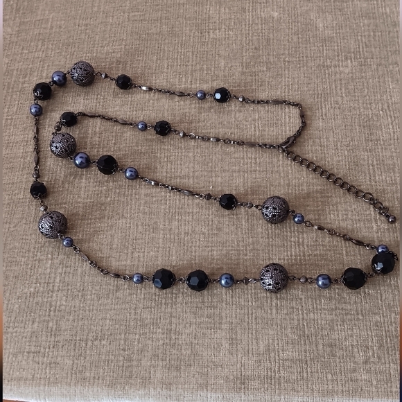 Dark Tone Metal Chain Beaded Necklace - Picture 6 of 12